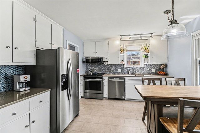 1801 Cayuga Place, Ann Arbor, MI 48104