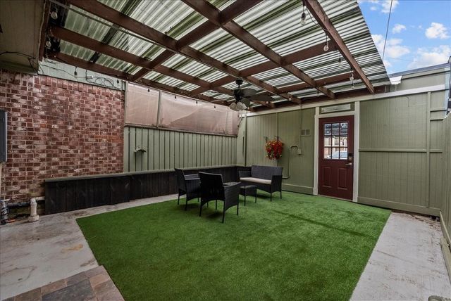 8908 Glacier Avenue, Texas City, TX 77591