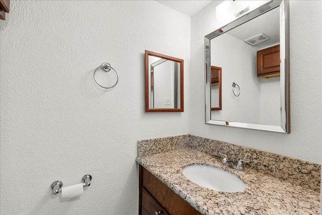 8908 Glacier Avenue, Texas City, TX 77591