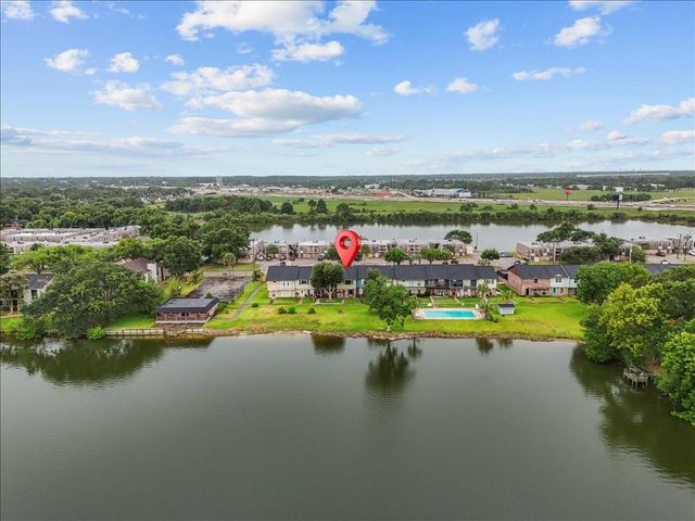 8908 Glacier Avenue, Texas City, TX 77591