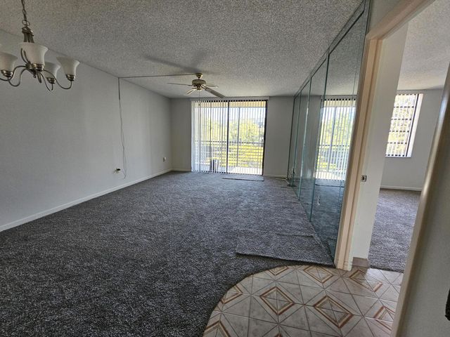 1001 Colony Point Circle 417, Pembroke Pines, FL 33026