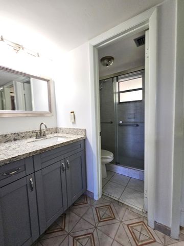 1001 Colony Point Circle 417, Pembroke Pines, FL 33026