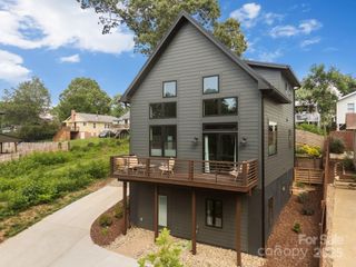 104 Deaver Street, Asheville, NC 28806