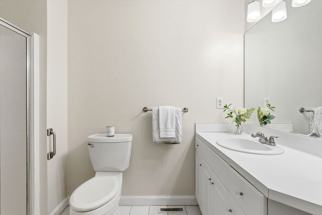 10 Westminster Dr 10, Marlborough, MA 01752