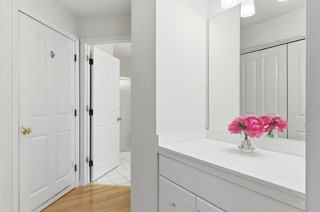 10 Westminster Dr 10, Marlborough, MA 01752