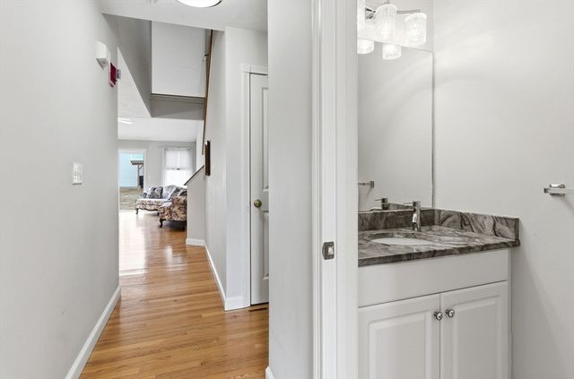 10 Westminster Dr 10, Marlborough, MA 01752