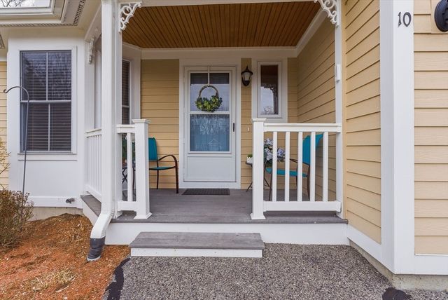10 Westminster Dr 10, Marlborough, MA 01752