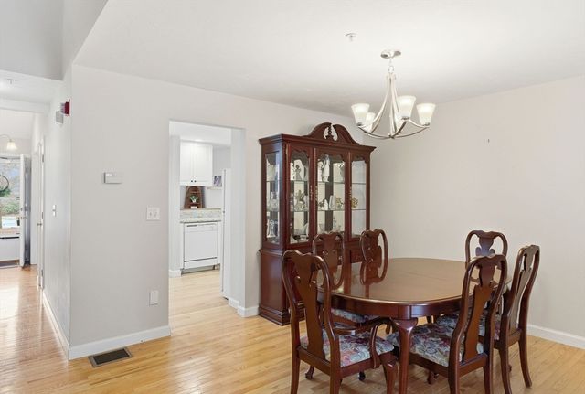 10 Westminster Dr 10, Marlborough, MA 01752