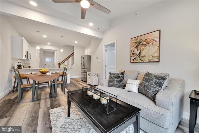 101 STAPLEHILL CT, Reading, PA 19608