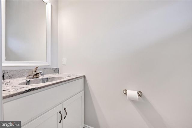 101 STAPLEHILL CT, Reading, PA 19608