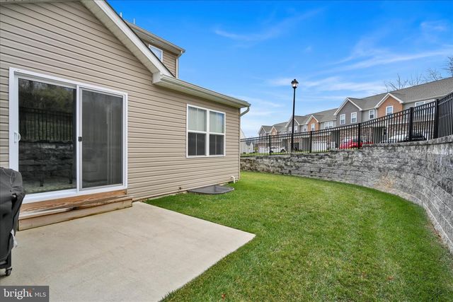 101 STAPLEHILL CT, Reading, PA 19608