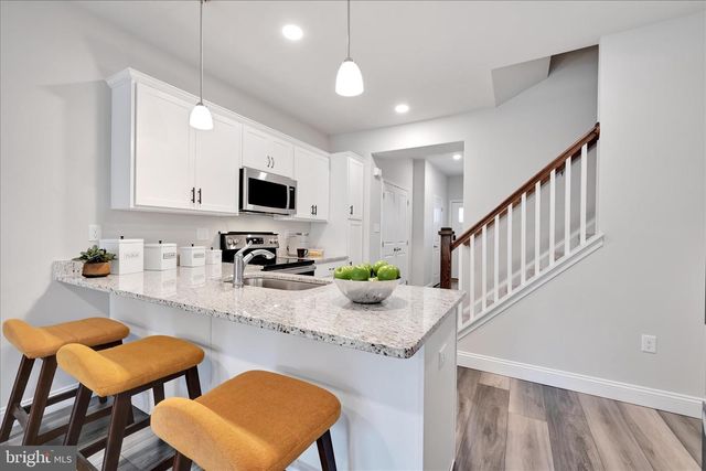 101 STAPLEHILL CT, Reading, PA 19608