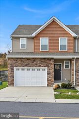 101 STAPLEHILL CT, Reading, PA 19608