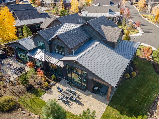 61358 Kindle Rock Loop, Bend, OR 97702