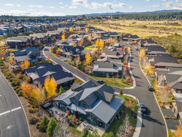 61358 Kindle Rock Loop, Bend, OR 97702