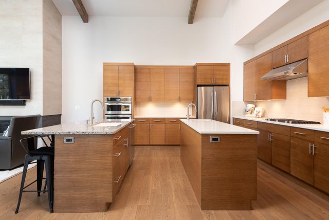 61358 Kindle Rock Loop, Bend, OR 97702