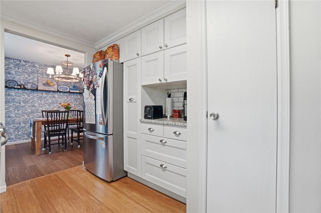 4024 Locus Bend Drive, Bellbrook, OH 45440