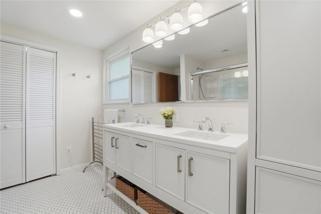 4024 Locus Bend Drive, Bellbrook, OH 45440