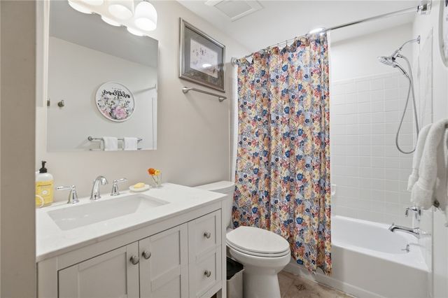 4024 Locus Bend Drive, Bellbrook, OH 45440