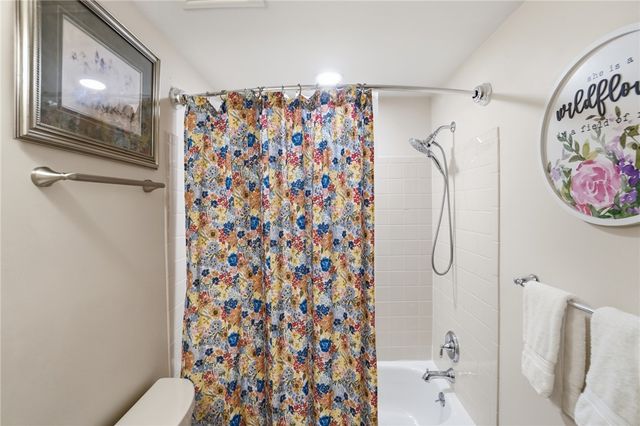 4024 Locus Bend Drive, Bellbrook, OH 45440