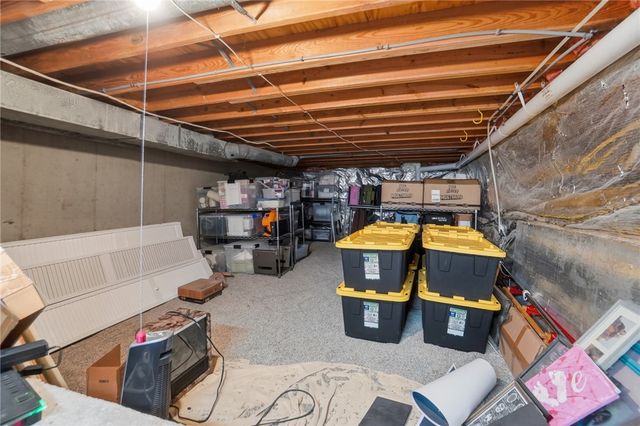 4024 Locus Bend Drive, Bellbrook, OH 45440