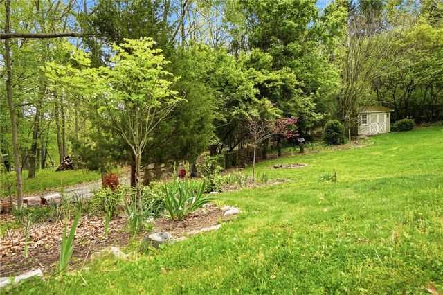 4024 Locus Bend Drive, Bellbrook, OH 45440
