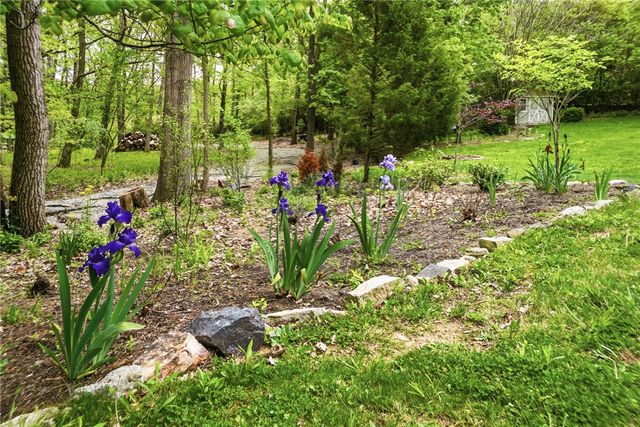 4024 Locus Bend Drive, Bellbrook, OH 45440
