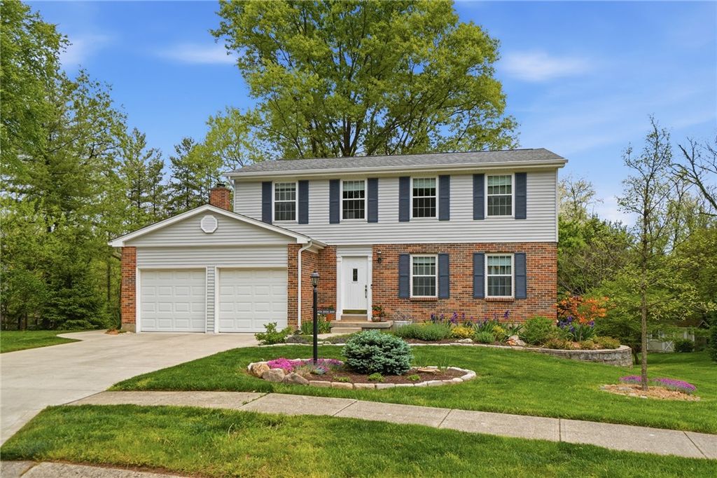 4024 Locus Bend Drive, Bellbrook, OH 45440