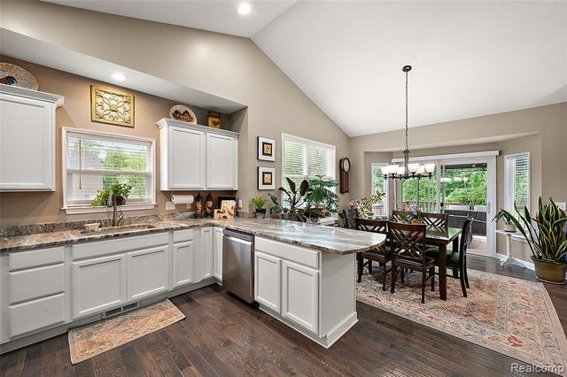 52 Parker Lane, Ortonville, MI 48462