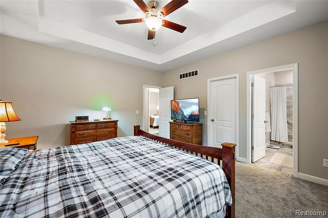 52 Parker Lane, Ortonville, MI 48462