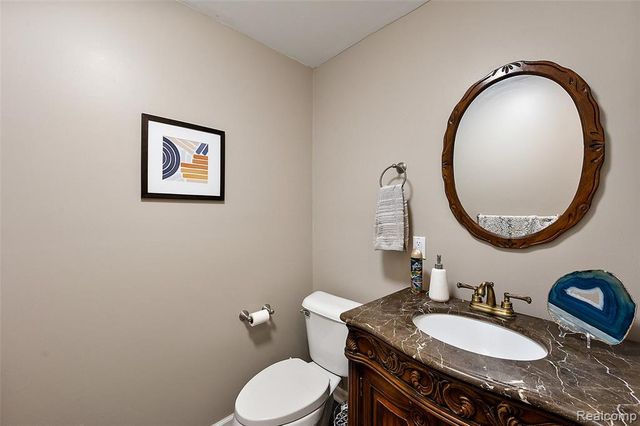 52 Parker Lane, Ortonville, MI 48462