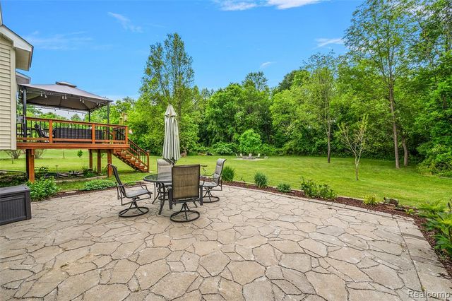 52 Parker Lane, Ortonville, MI 48462
