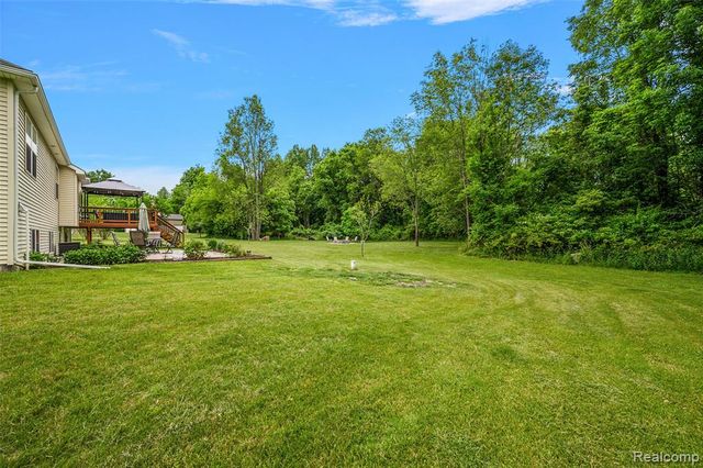 52 Parker Lane, Ortonville, MI 48462