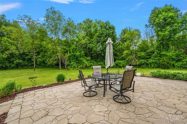 52 Parker Lane, Ortonville, MI 48462
