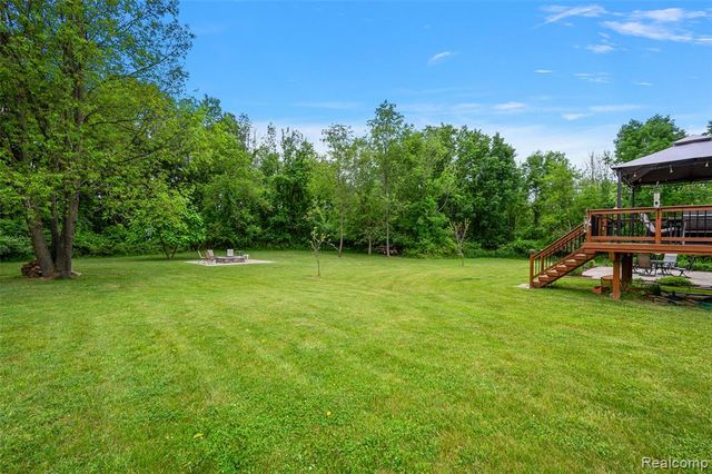 52 Parker Lane, Ortonville, MI 48462