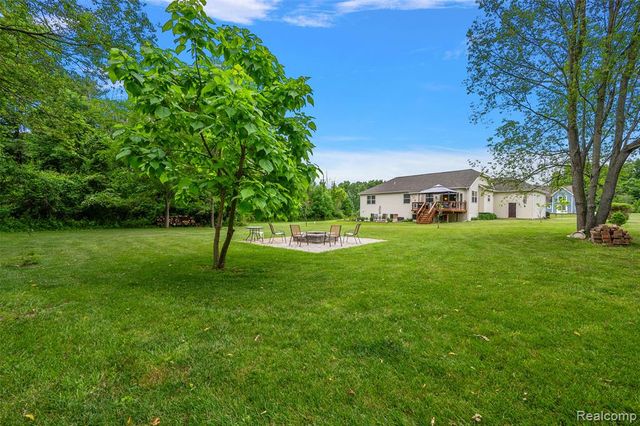 52 Parker Lane, Ortonville, MI 48462