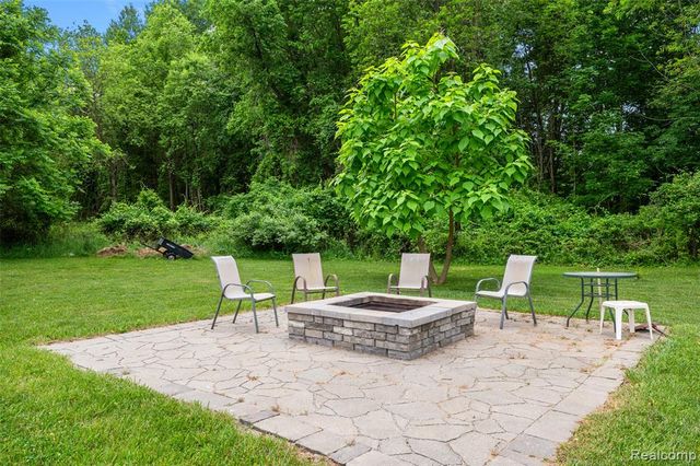 52 Parker Lane, Ortonville, MI 48462