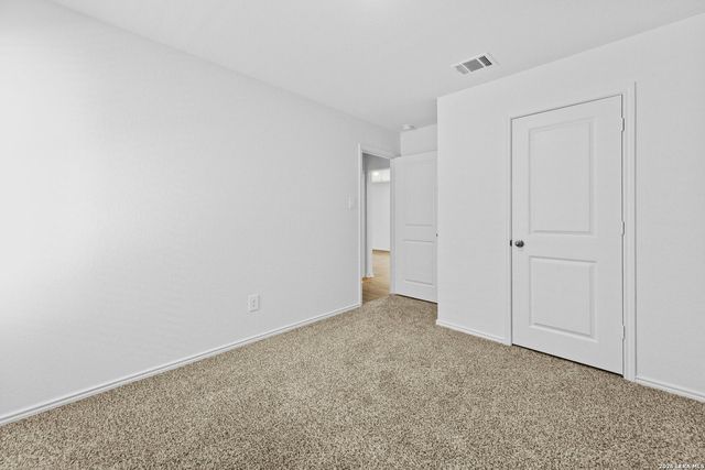 16064 Mahogany Way, Elmendorf, TX 78112