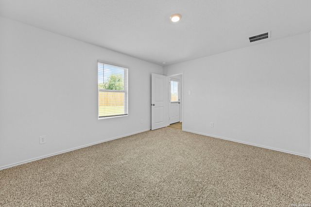 16064 Mahogany Way, Elmendorf, TX 78112