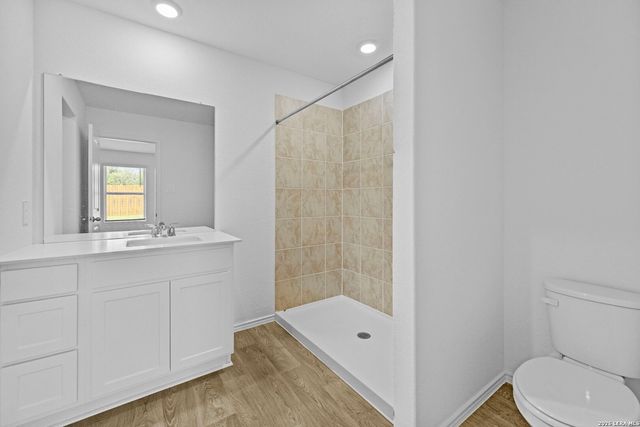 16064 Mahogany Way, Elmendorf, TX 78112