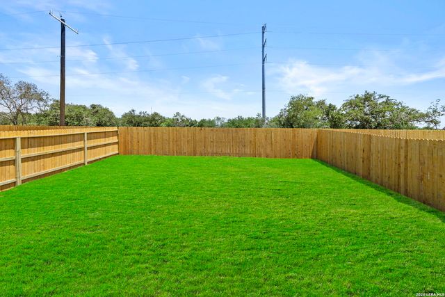 16064 Mahogany Way, Elmendorf, TX 78112