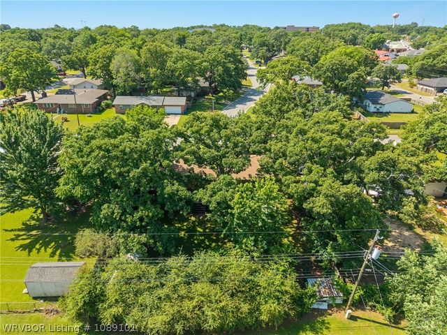 3823 Dallas Street, Fort Smith, AR 72903