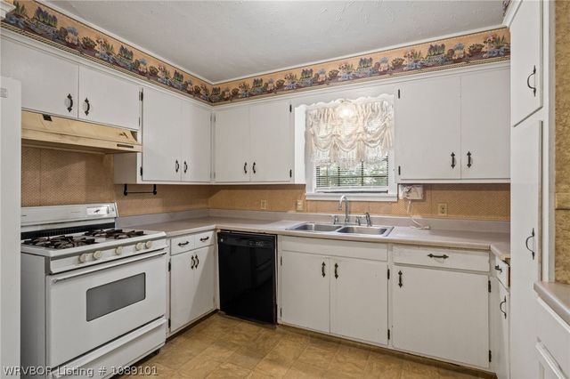 3823 Dallas Street, Fort Smith, AR 72903