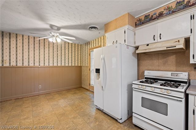 3823 Dallas Street, Fort Smith, AR 72903