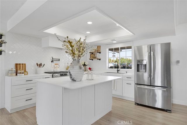 15454 Tuscola, Apple Valley, CA 92307