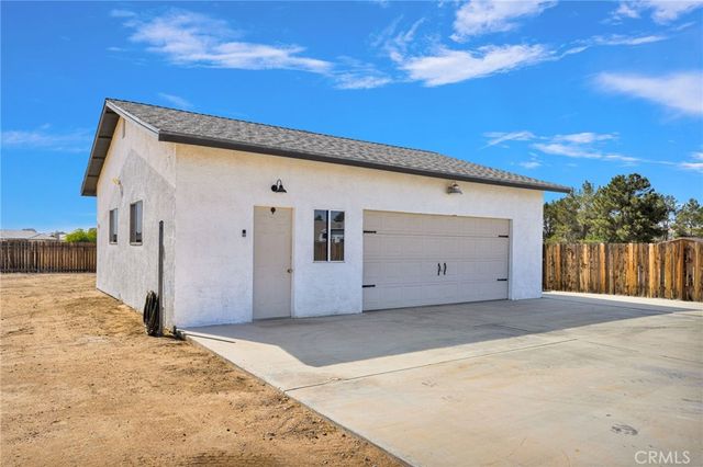 15454 Tuscola, Apple Valley, CA 92307