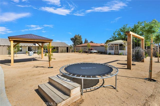 15454 Tuscola, Apple Valley, CA 92307