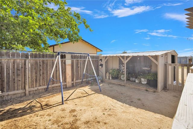 15454 Tuscola, Apple Valley, CA 92307