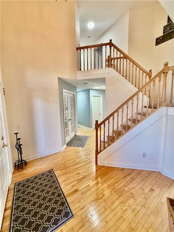 15 Meadows End, Penfield, NY 14580
