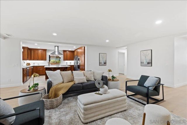 16902 Via De Santa Fe 12, Rancho Santa Fe, CA 92067